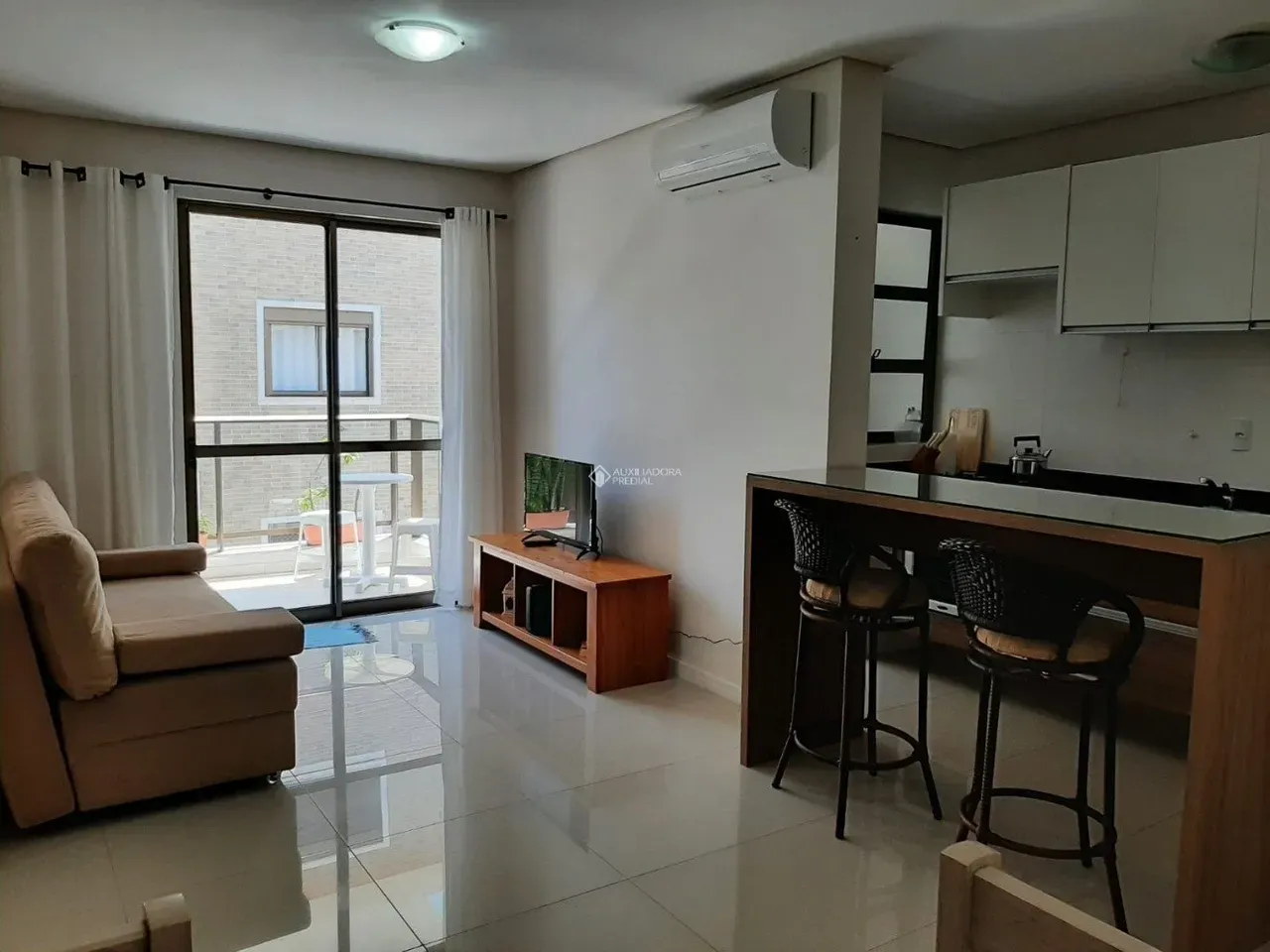 Apartment on the 3rd floor with a grill on the balcony — photo 3