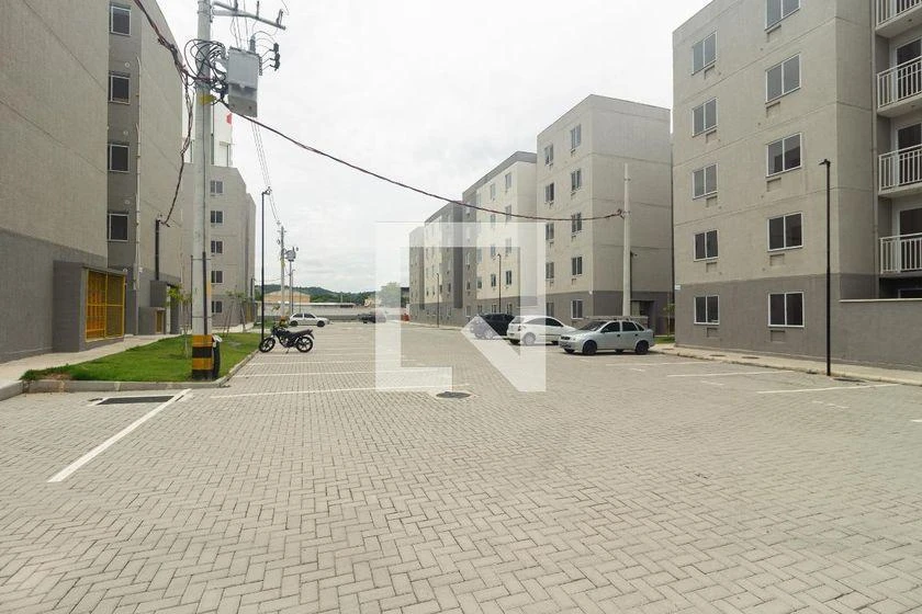 Furnished 2-bedroom apartment with open-plan kitchen — photo 34