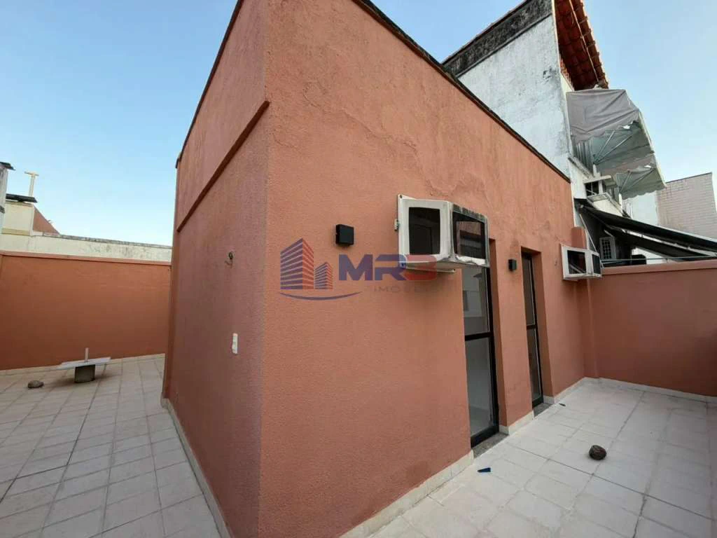 Top-floor apartment with 2 bedrooms and private BBQ — photo 24