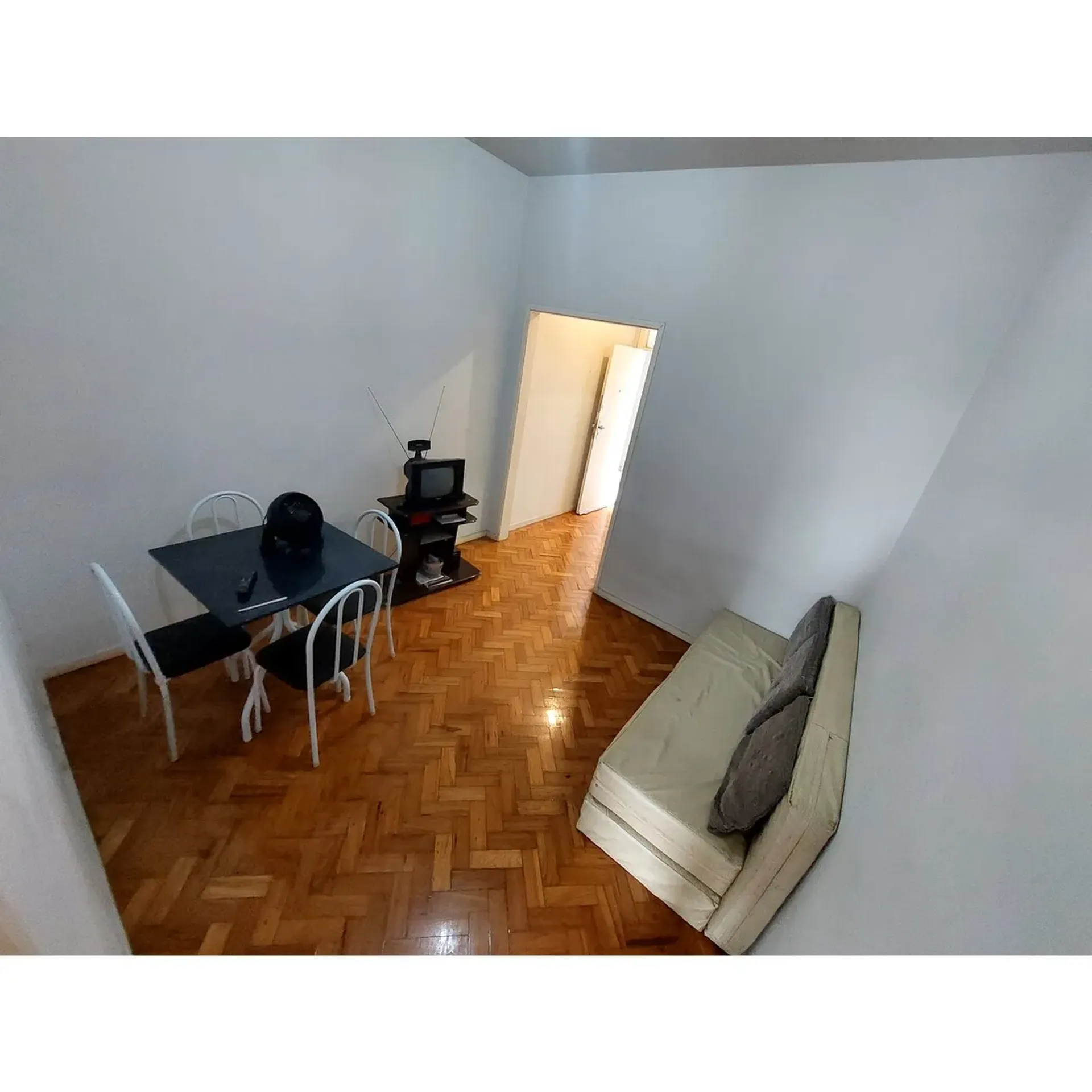 Apartment on the 5th floor with a washing machine — photo 9