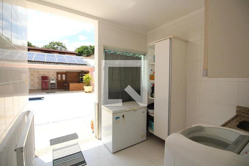 Condominium house with 4 bedrooms and 329 m² — photo 48