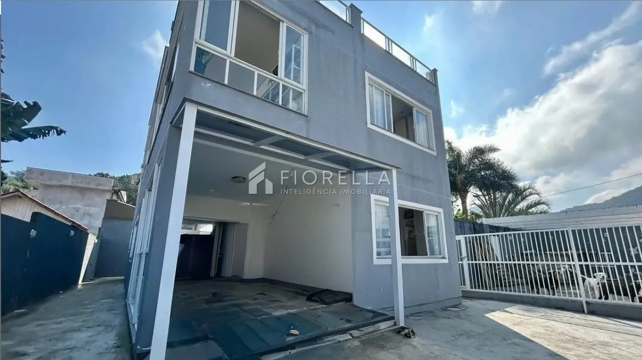 Furnished house with 5 bedrooms and 4 parking spots — photo 31