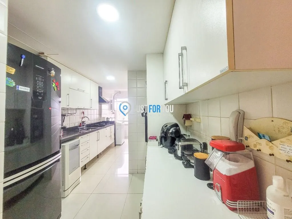 3-bedroom apartment 110 m² with enclosed balcony — photo 29