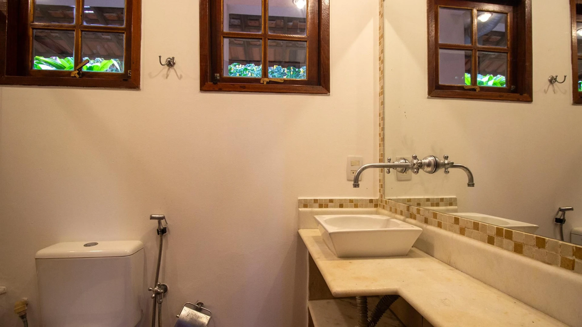 Casa com 4 quartos e 4 banheiros, com 3 vagas — photo 10