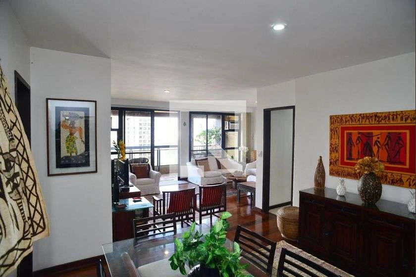 139 m² apartment with glassed-in balcony and 2 parking spots — photo 16