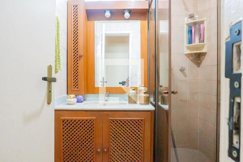 3-bedroom apartment with a washing machine — photo 30