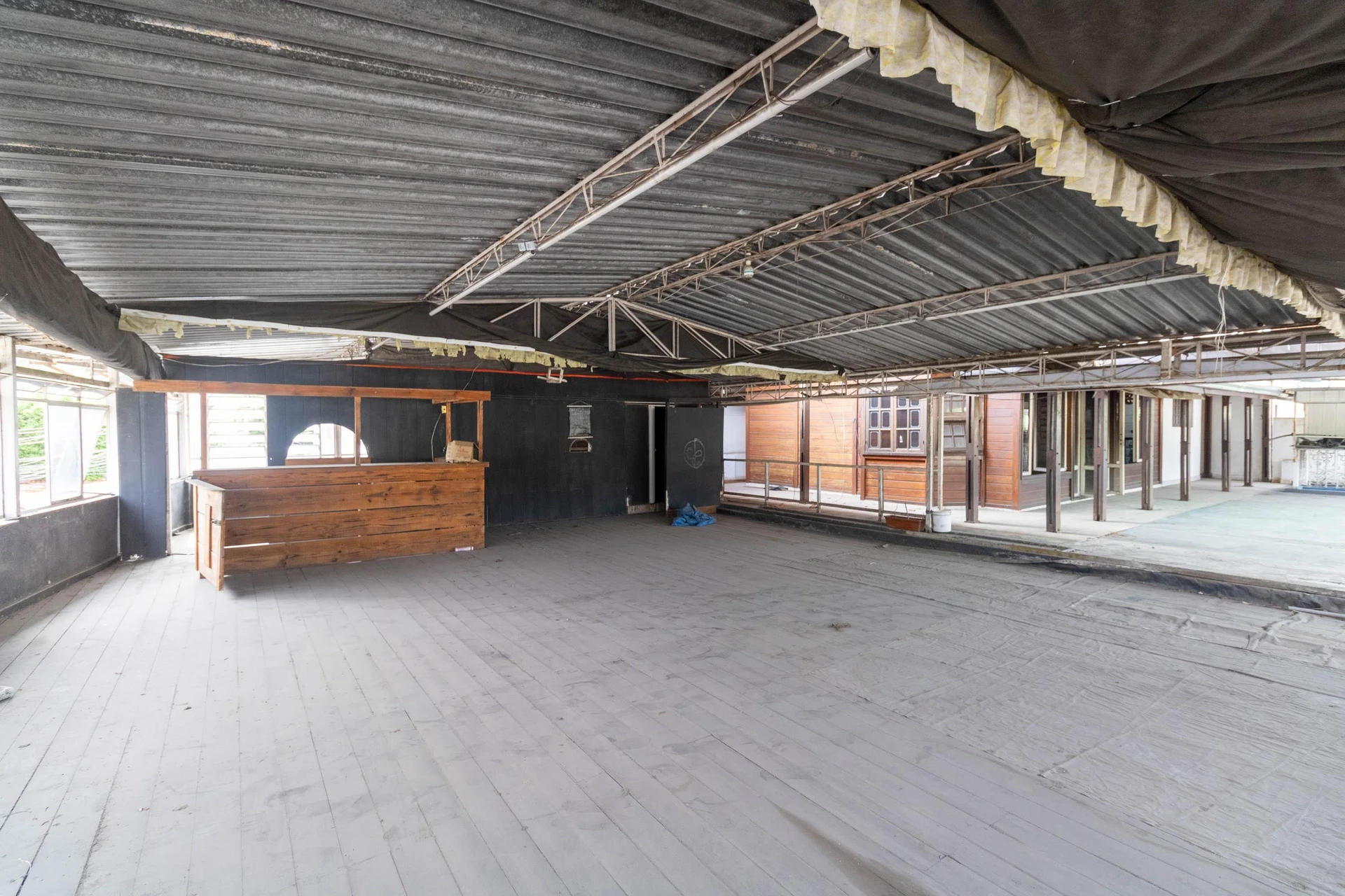 House with 2 bedrooms and a balcony — photo 17