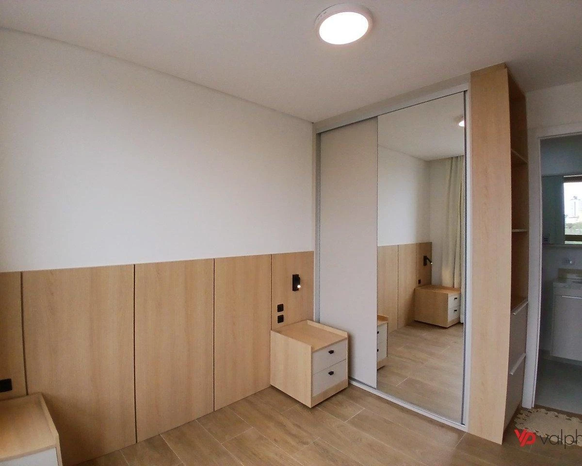 Home office in a one-bedroom apartment, 32 m² — photo 18