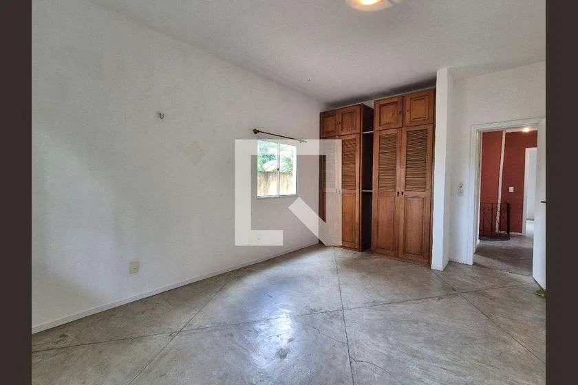 Casa de 3 quartos com 2 vagas e pets permitidos — photo 13