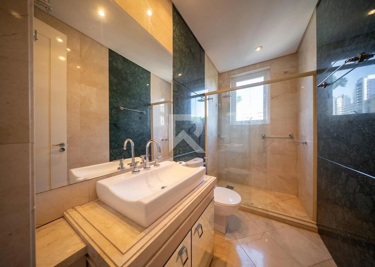 344 m² apartment with floor-to-ceiling windows and a bathtub — photo 14