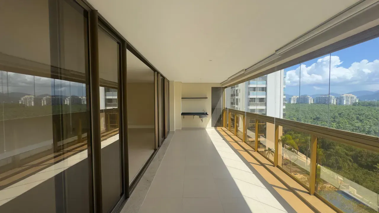 Rental apartment with 3 bedrooms and 4 bathrooms — photo 2