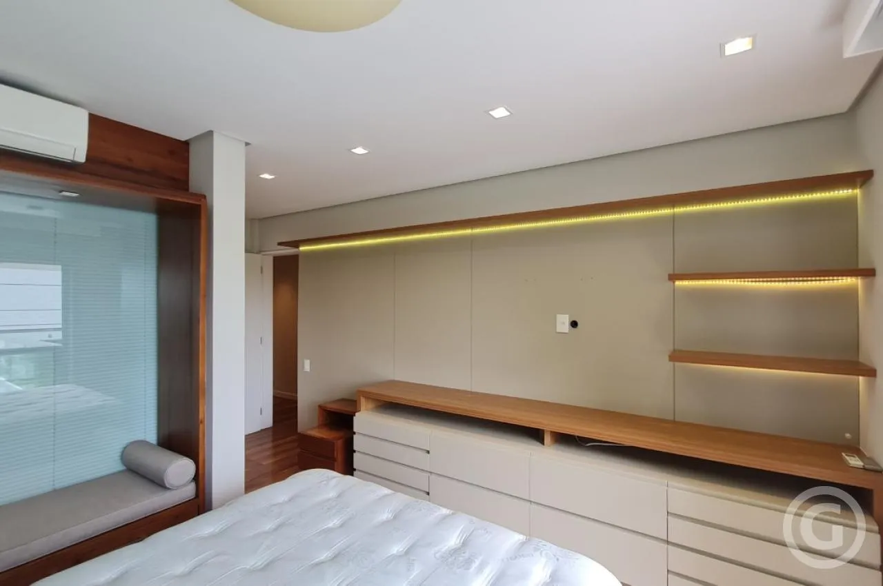 2-bedroom apartment with a water view in Florianópolis — photo 10
