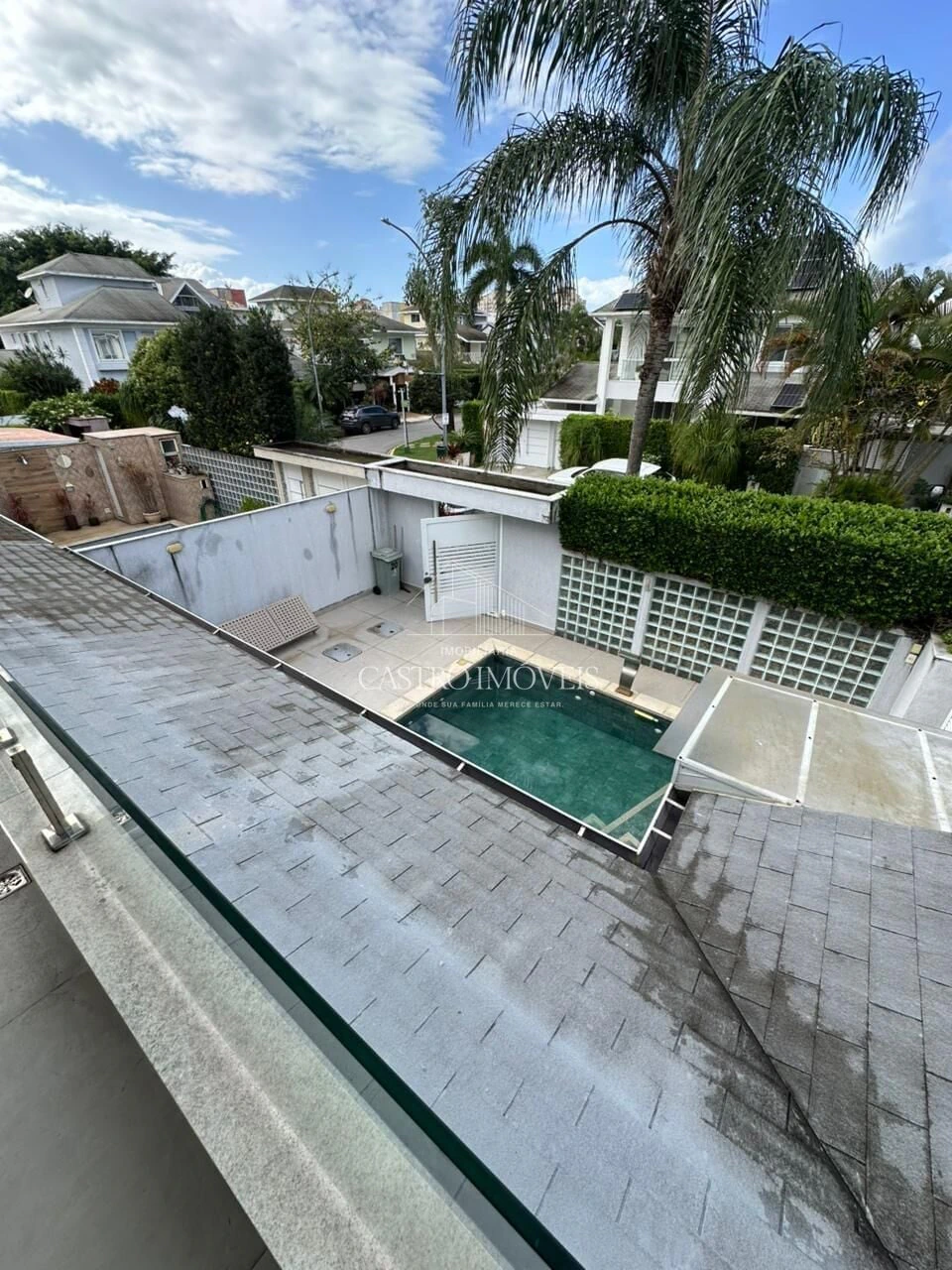 Furnished duplex house with 220 m² and 4 bedrooms — photo 25