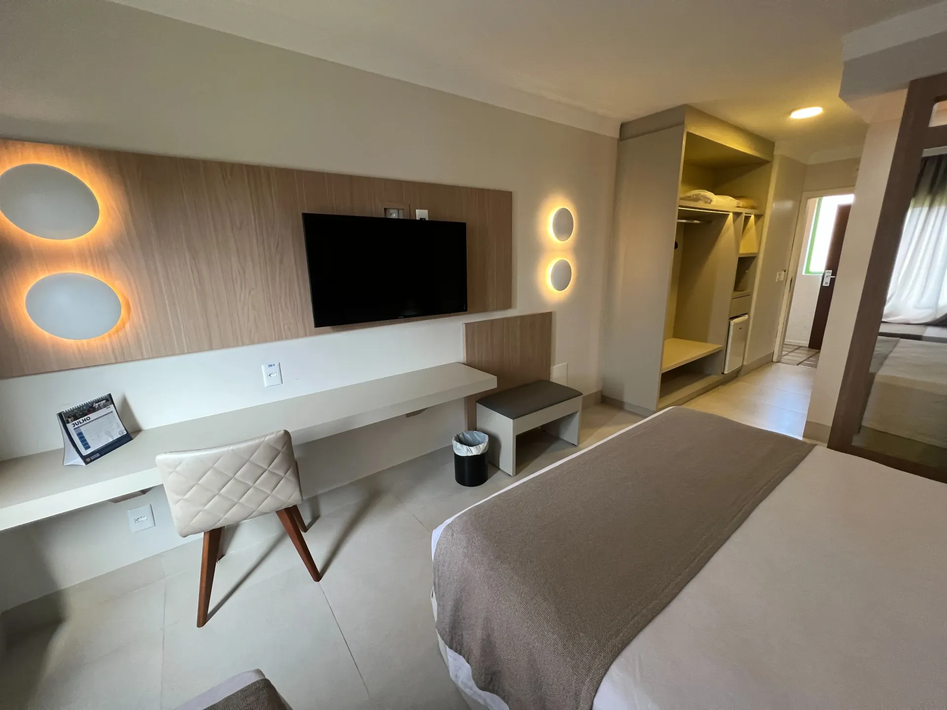 130 m² apartment with 2 en-suite bedrooms and 2 parking