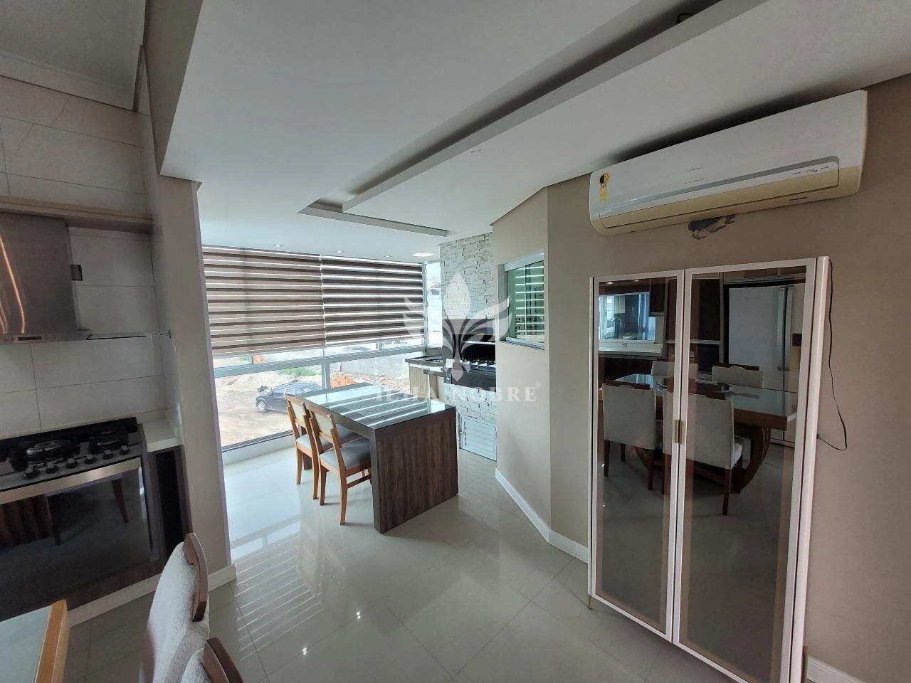 3-bedroom house with a grill on the balcony in Florianópolis — photo 16