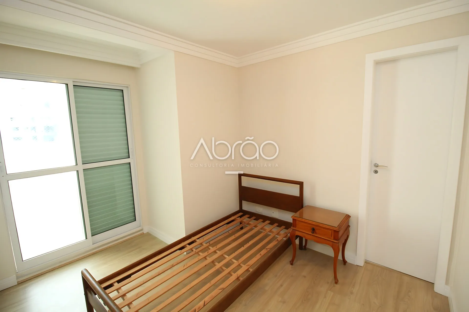 Furnished duplex apartment with 4 suites and 5 baths — photo 31