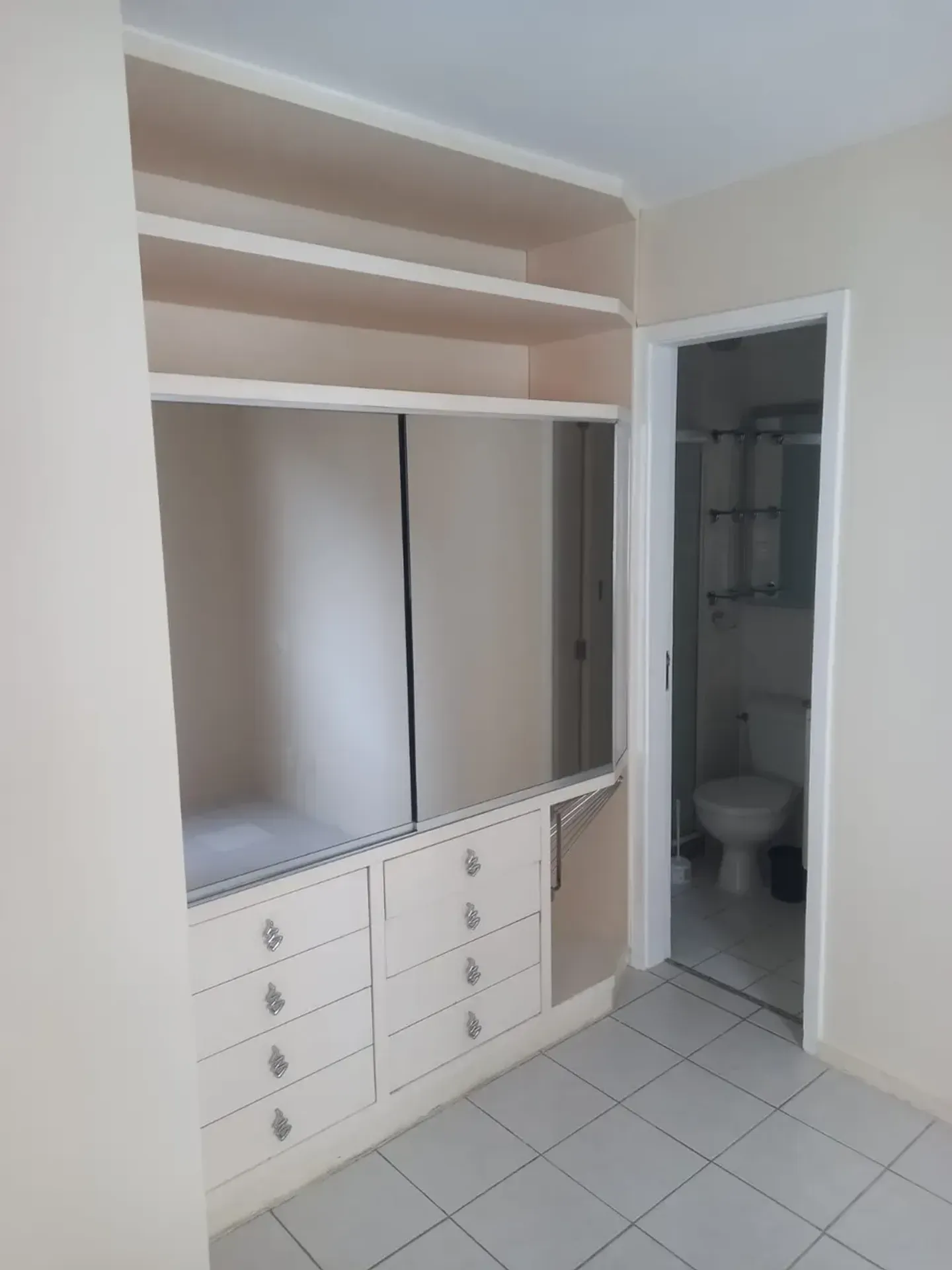2-bedroom apartment with a home office — photo 37