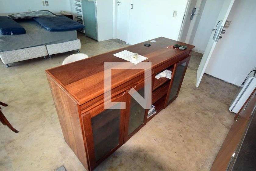 Estudio amueblado con 1 dormitorio, balcón y 40 m² — photo 6