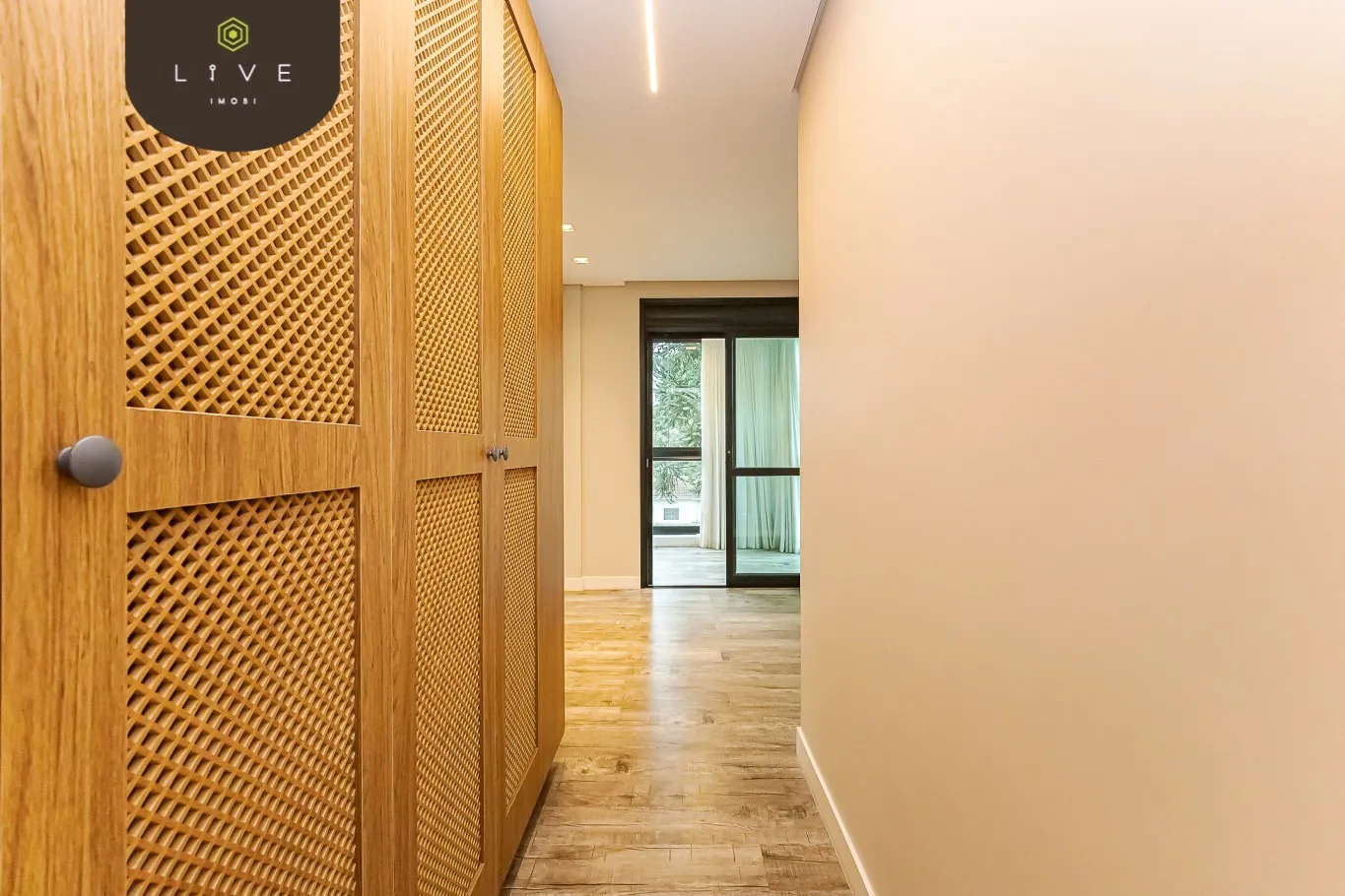 Dishwasher in a 2-bedroom apartment, 110 m² — photo 3