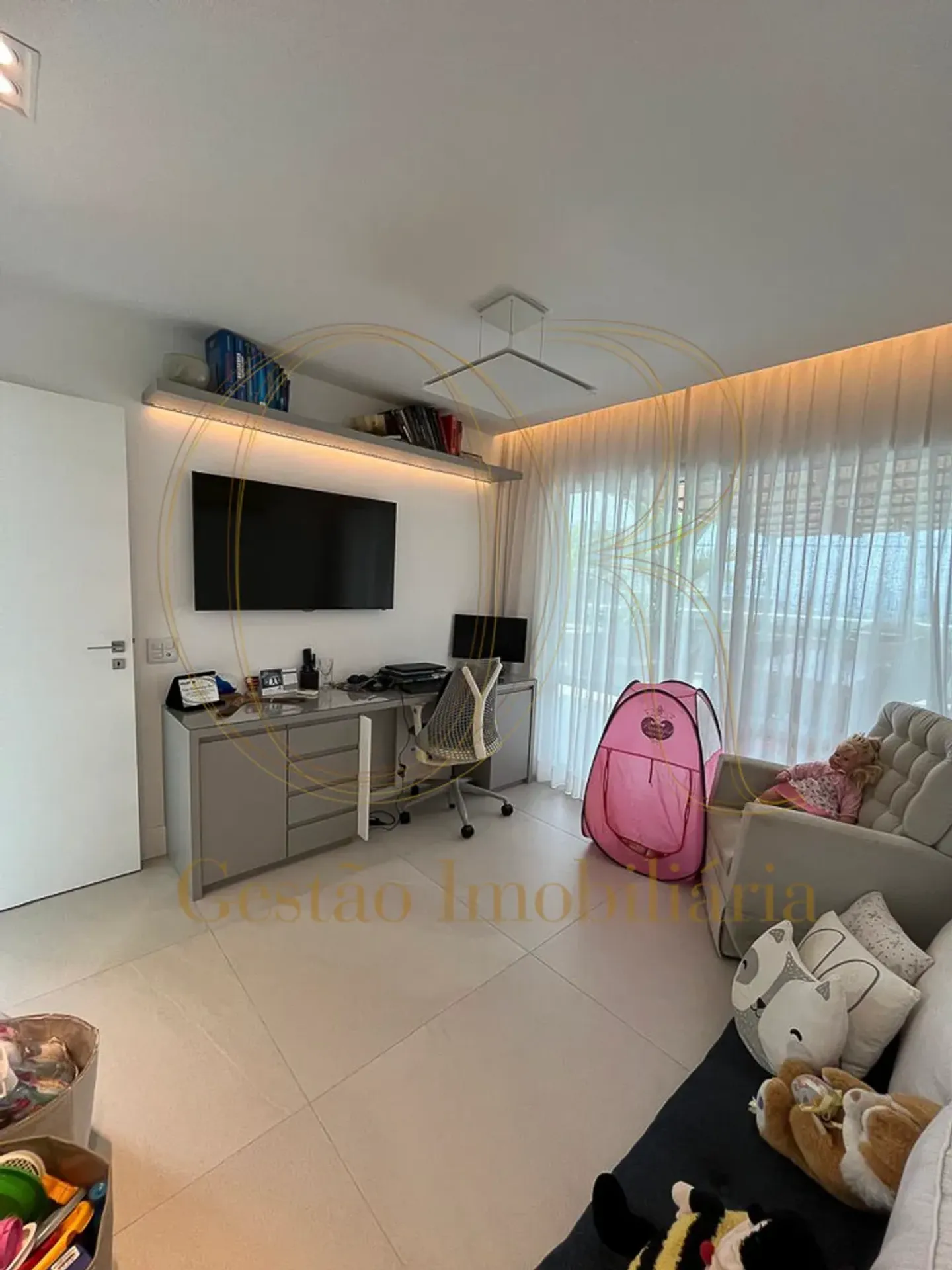 Apartamento mobiliado de 290 m² com 3 quartos e 4 banheiros — photo 30