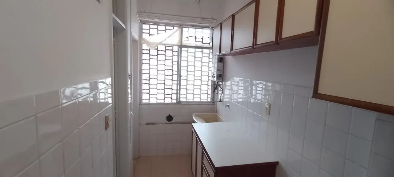 One-bedroom apartment with a mountain view in Rio de Janeiro — photo 9
