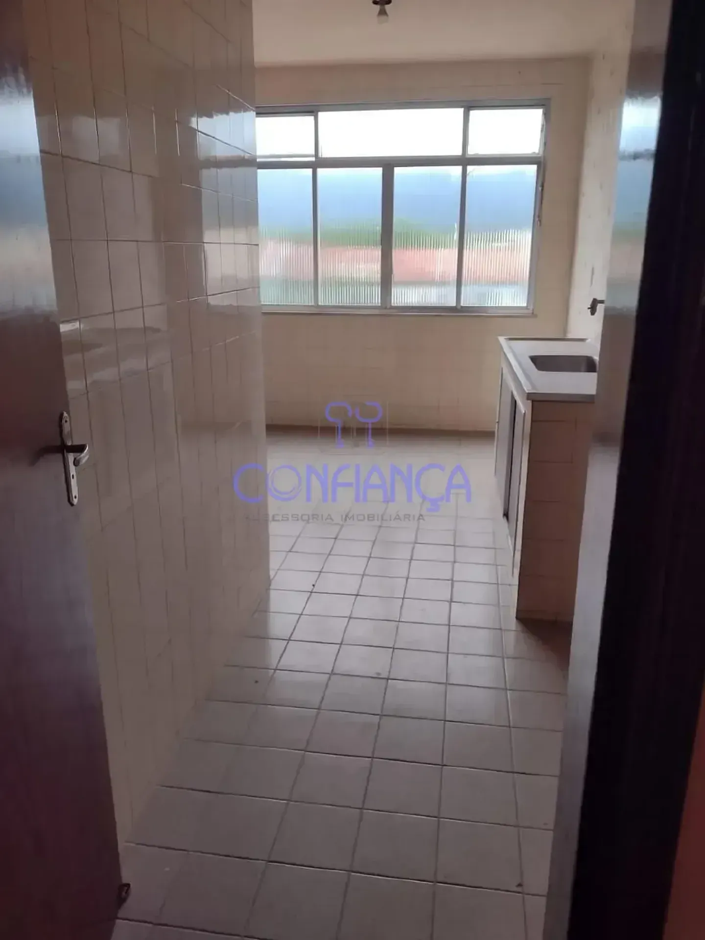 3-bedroom apartment with 2 bathrooms, no parking — photo 2