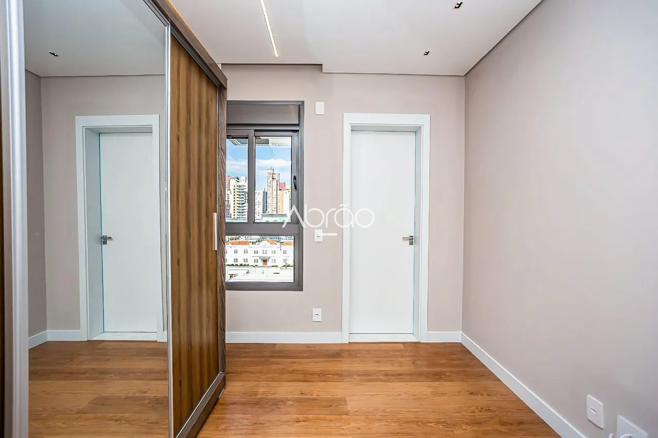 Apartamento de 132 m² com 3 suítes e área de lavanderia — photo 8