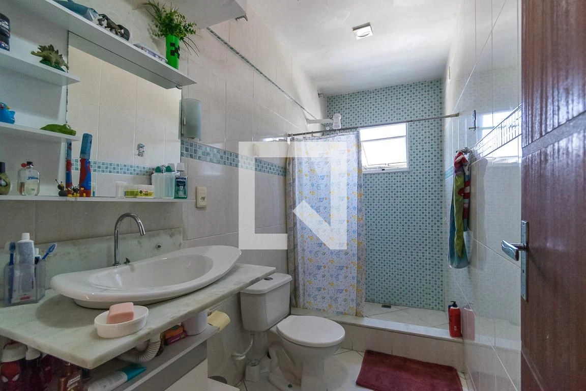 Furnished 227 m² house with a private garden — photo 37