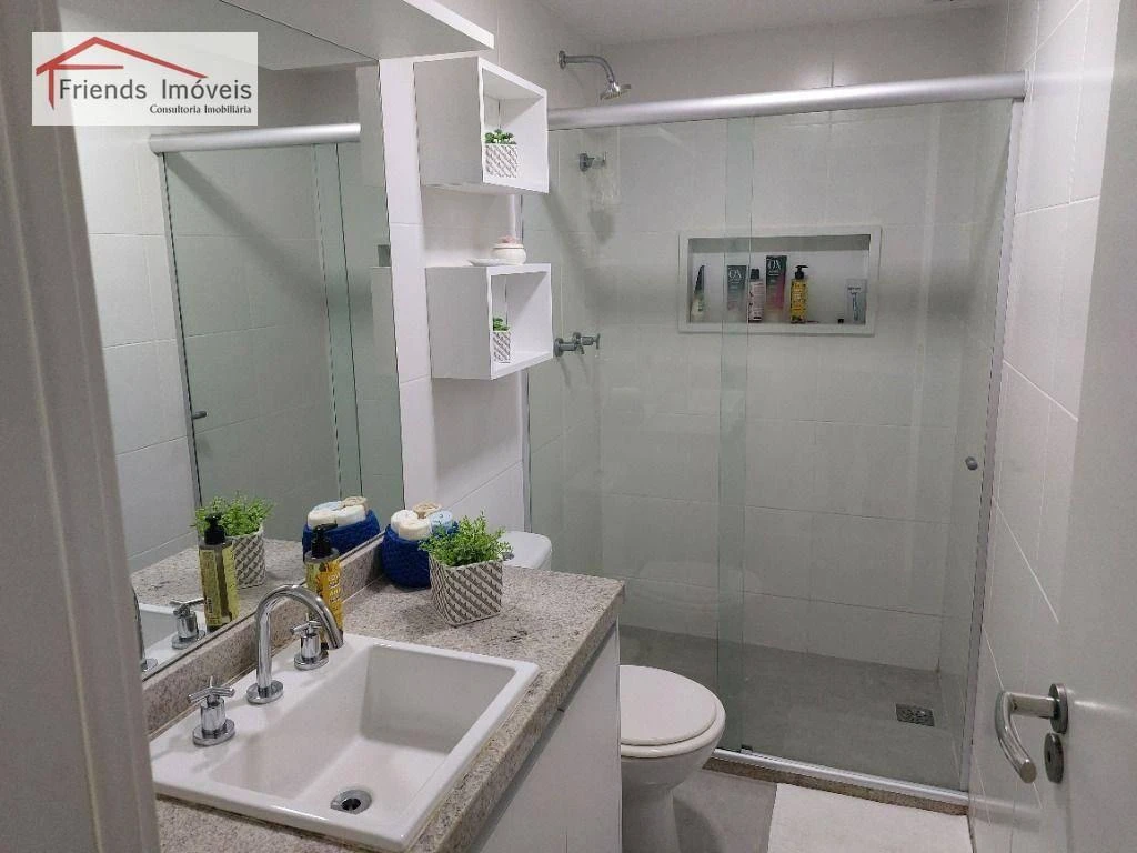 4-bedroom apartment in a building with a sauna — photo 23