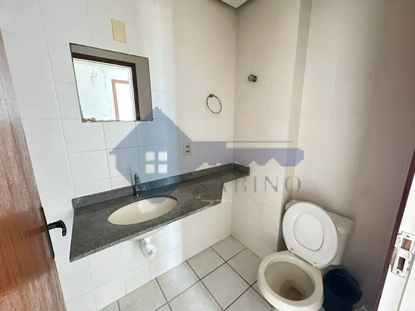 75 m² apartment with 2 bedrooms and 1 en-suite — photo 14