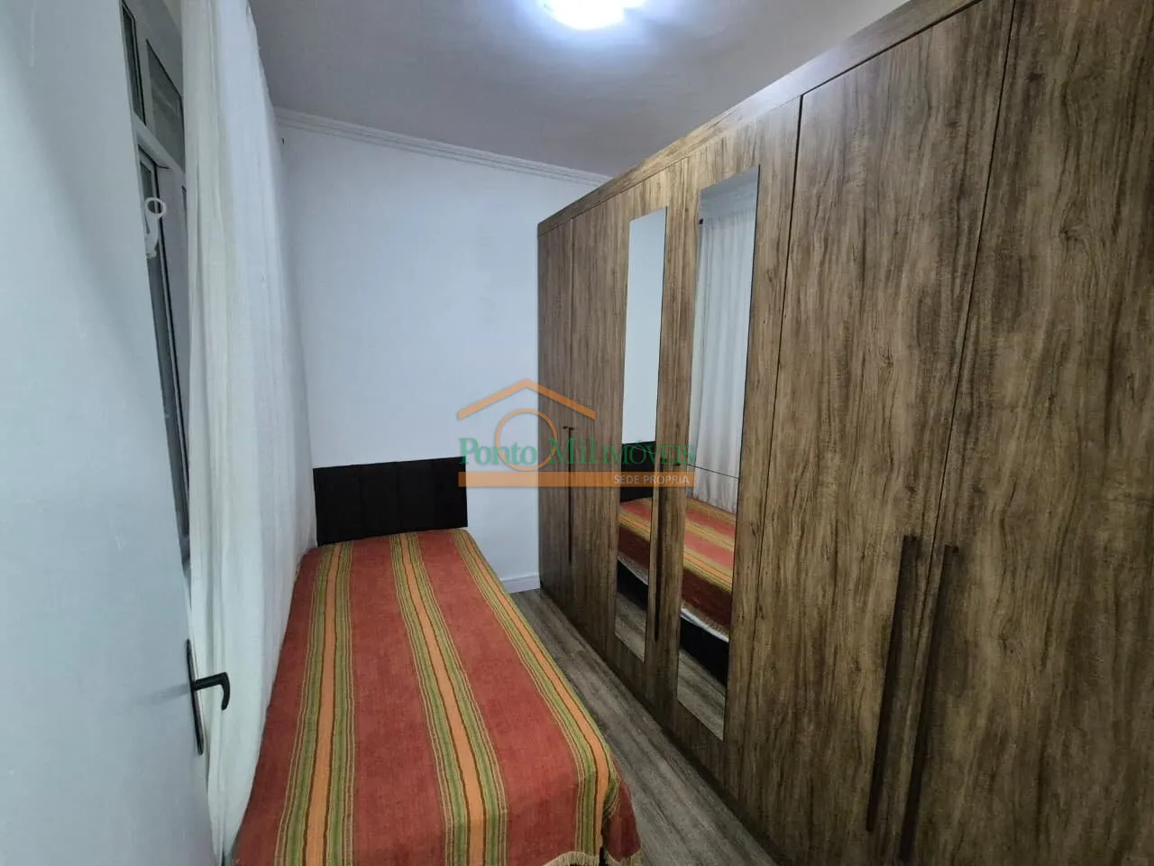 82 m² apartment with 2 bedrooms and a laundry area — photo 9
