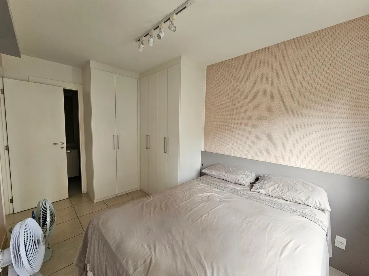 Furnished apartment, 59 m², with a washing machine — photo 7