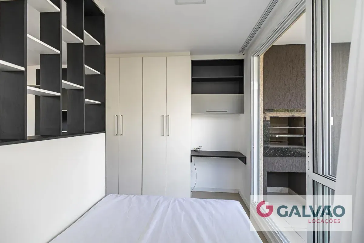 Furnished studio in a building with a gym — photo 7