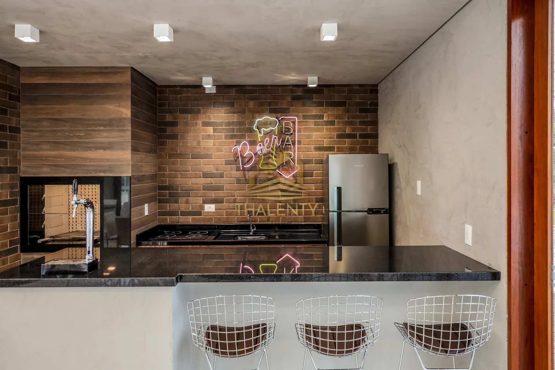 House with 3 en-suite bedrooms, 4 baths, 171 m² — photo 41
