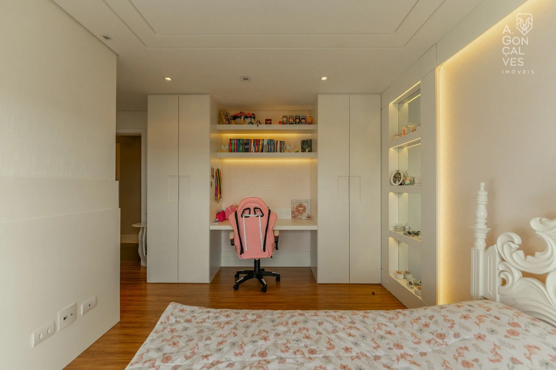 Apartamento de 3 suítes com 228 m² e 3 vagas — photo 21