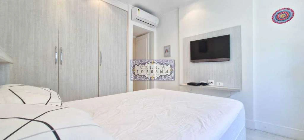 2-bedroom apartment with balcony and floor-to-ceiling windows — photo 27