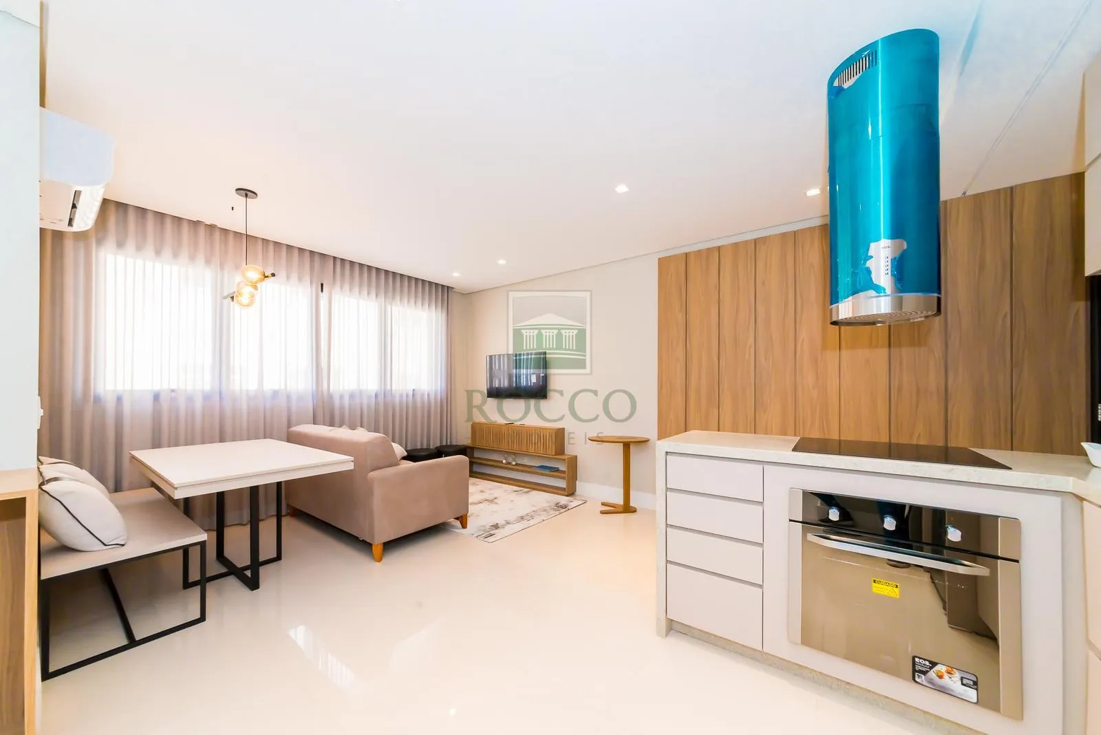Furnished 1-bedroom apartment with 2 bathrooms — photo 12