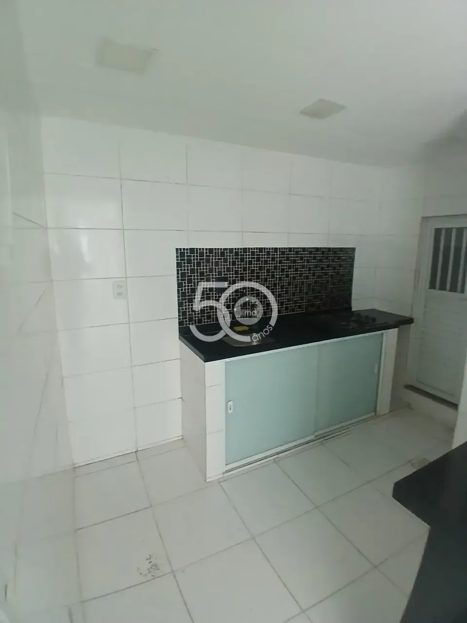 Apartment with 2 bedrooms, balcony and 1 bathroom — photo 3