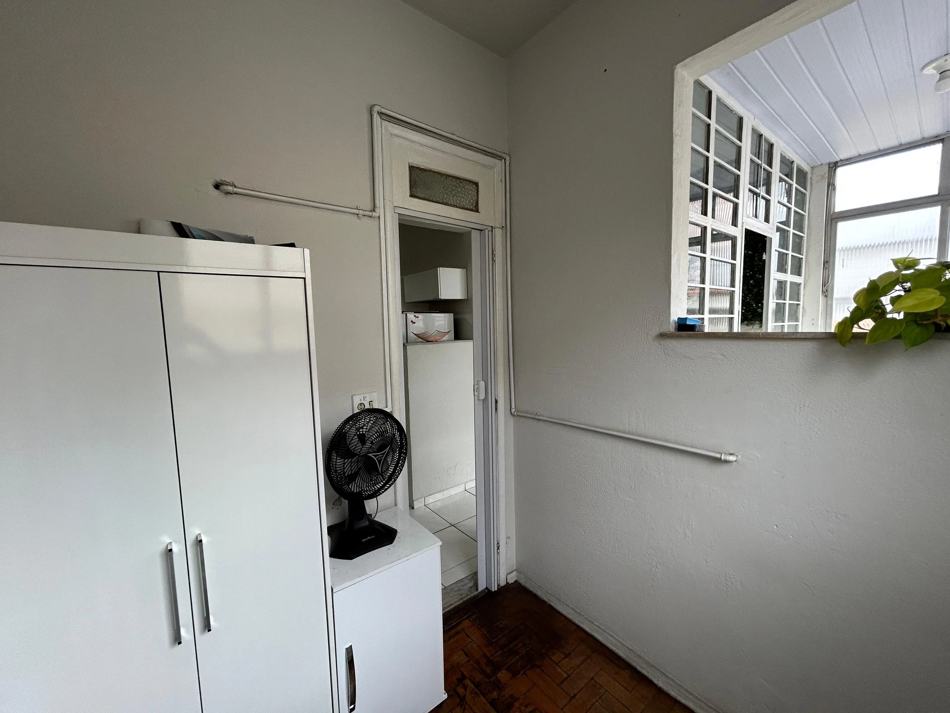 Квартира 70 м² с рабочим местом и панорамными окнами — photo 39