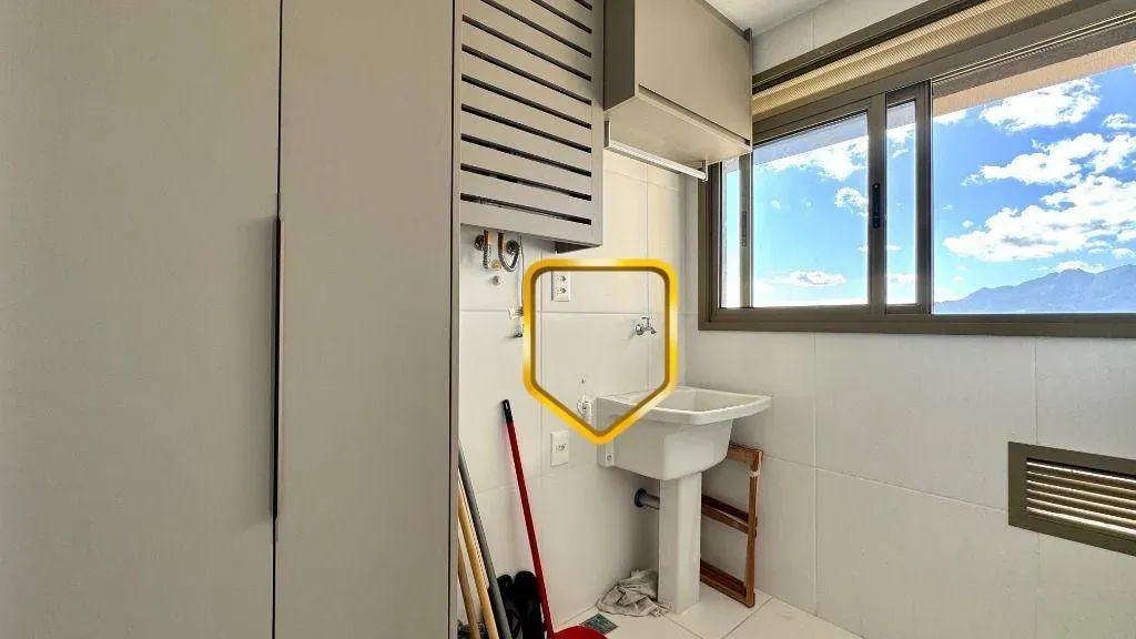 4-bedroom apartment with 156 m² and 2 en-suite baths — photo 20