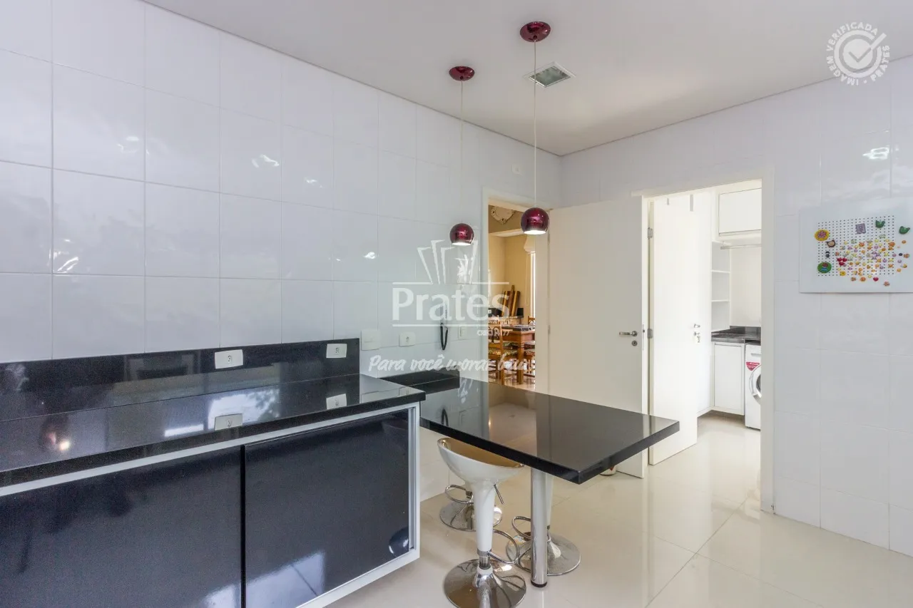 Rental house with 3 bedrooms and a private garden — photo 11