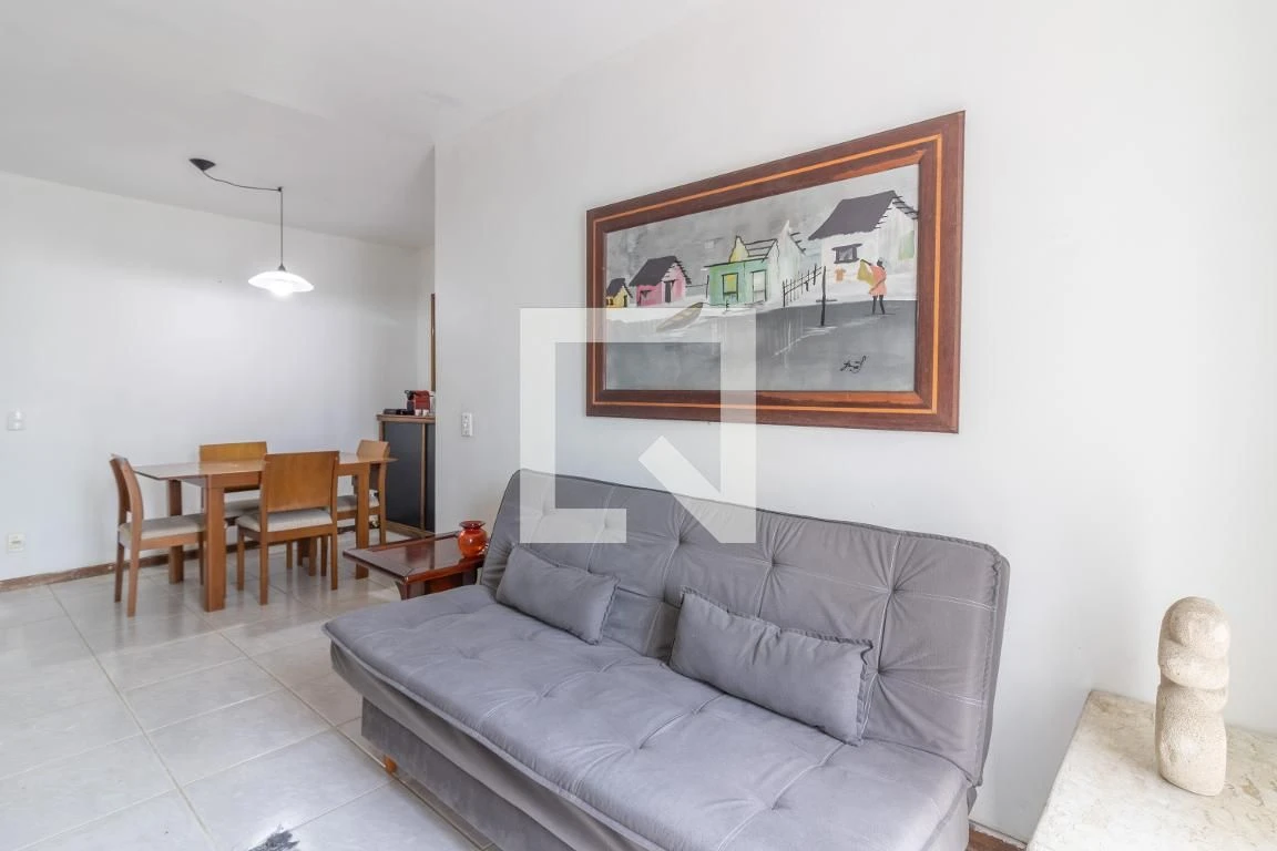 Apartamento mobiliado com 2 quartos e varanda — photo 4
