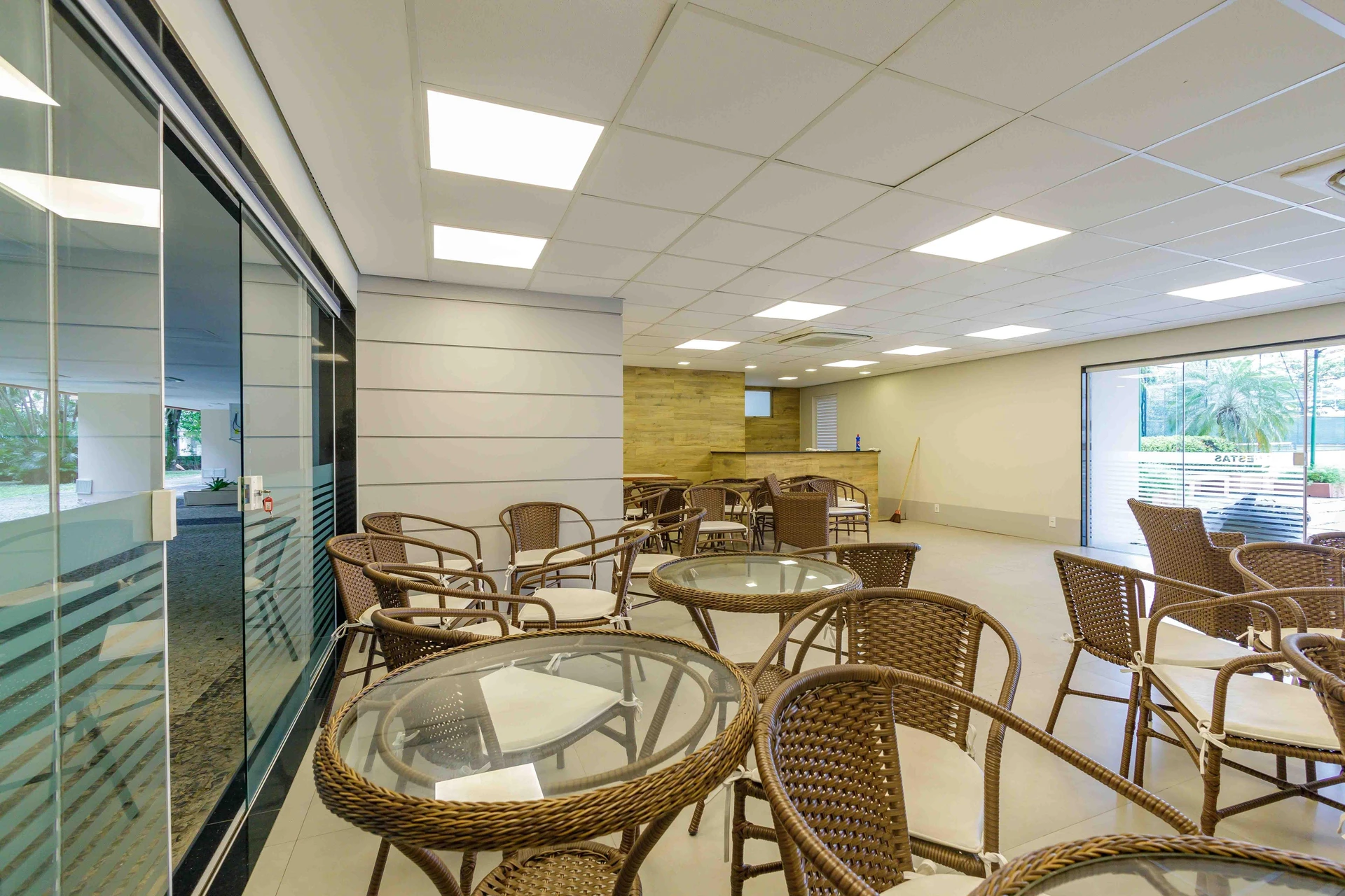 Apartamento mobiliado com 2 quartos e 1 suíte — photo 53
