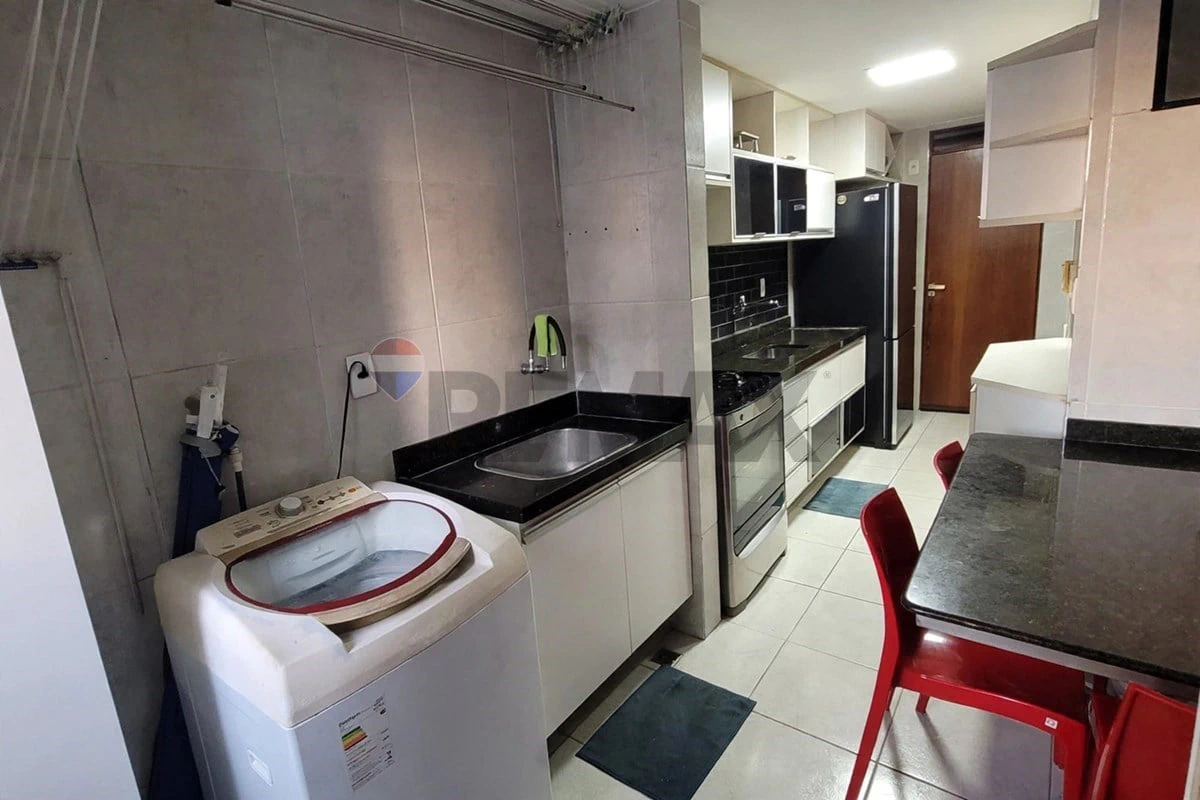 Washing machine in a 3-bedroom apartment, 110 m² — photo 12