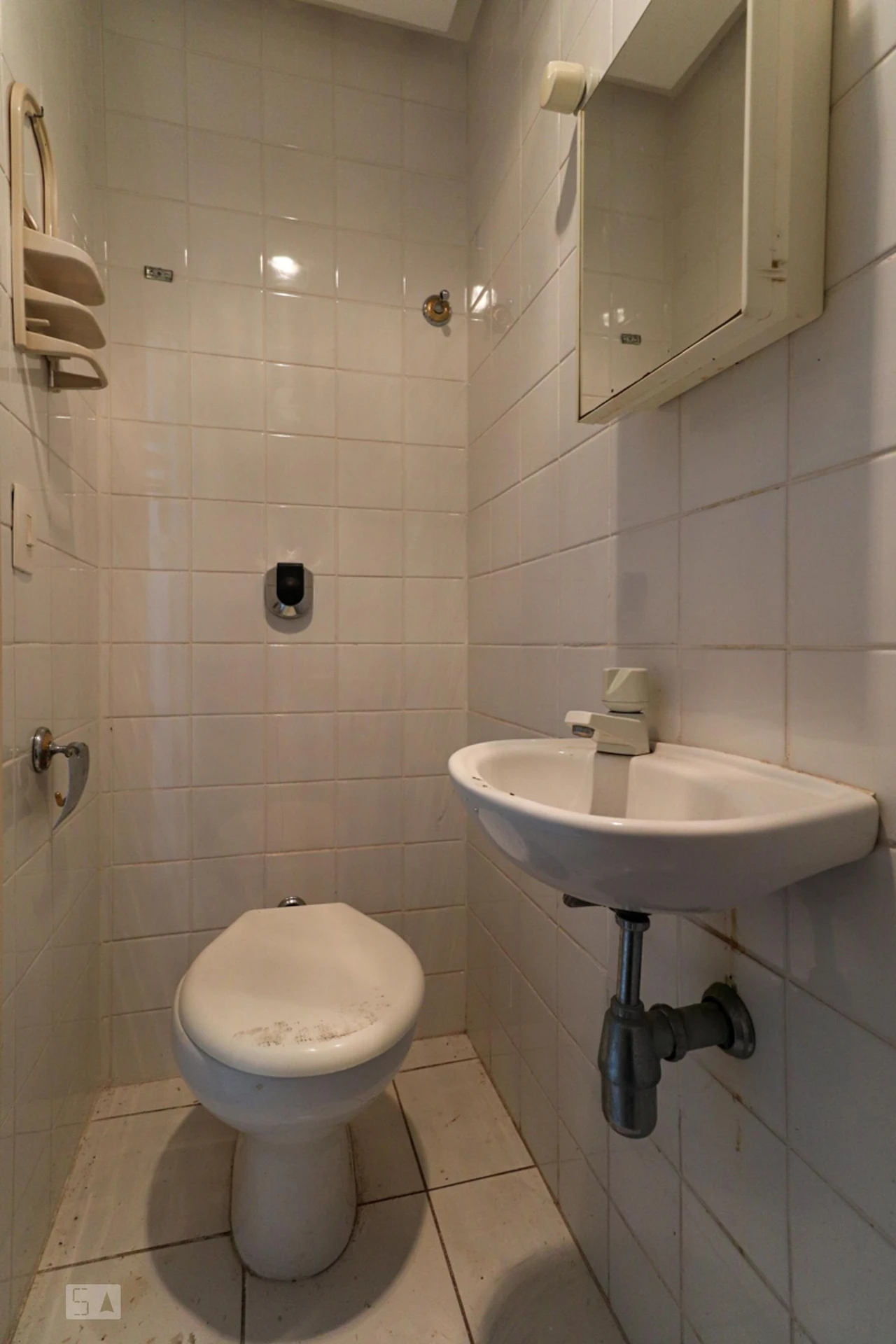 Квартира з 4 спальнями, у будинку є басейн — photo 26