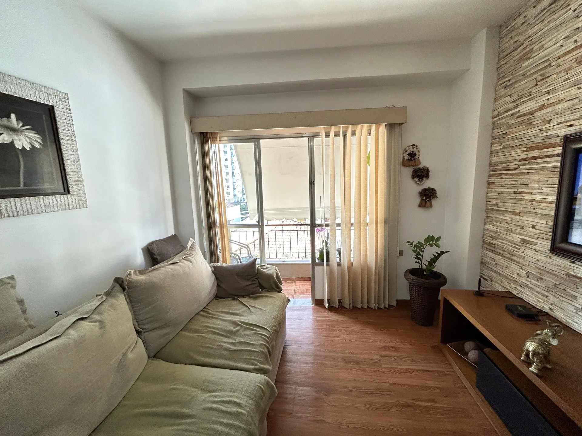3-bedroom apartment in a building with a sauna — photo 16