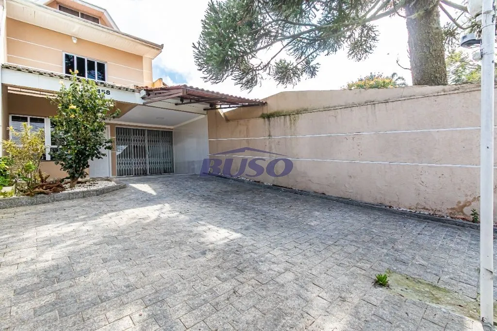 3-bedroom house with a grill on the balcony — photo 29