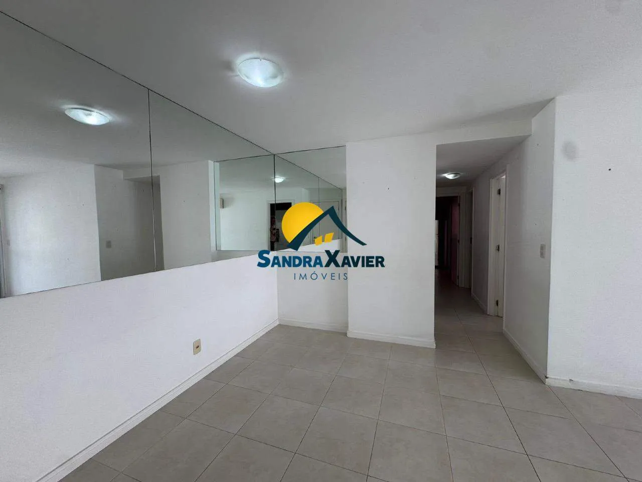 Furnished 3-bedroom apartment with 3 bathrooms and views — photo 14