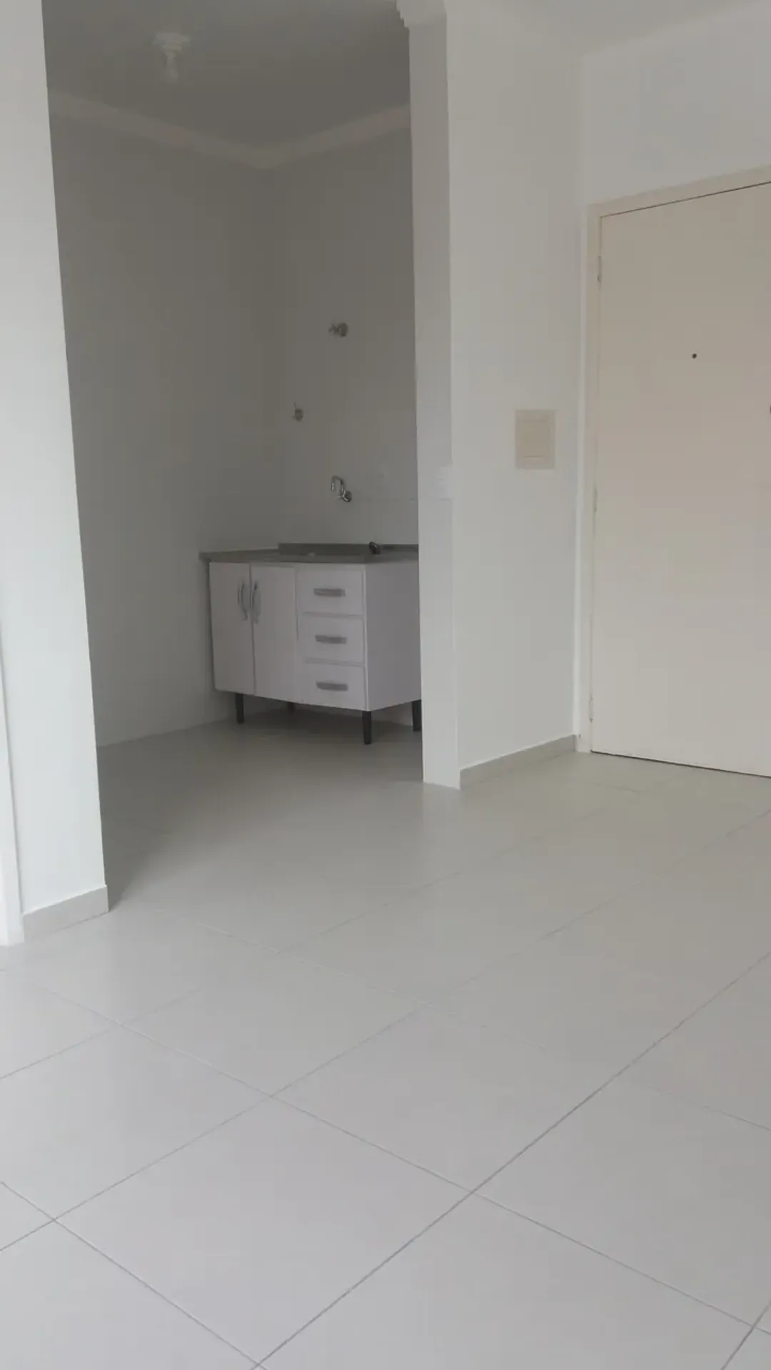 25 m² studio with 1 parking space and 1 bathroom — photo 2