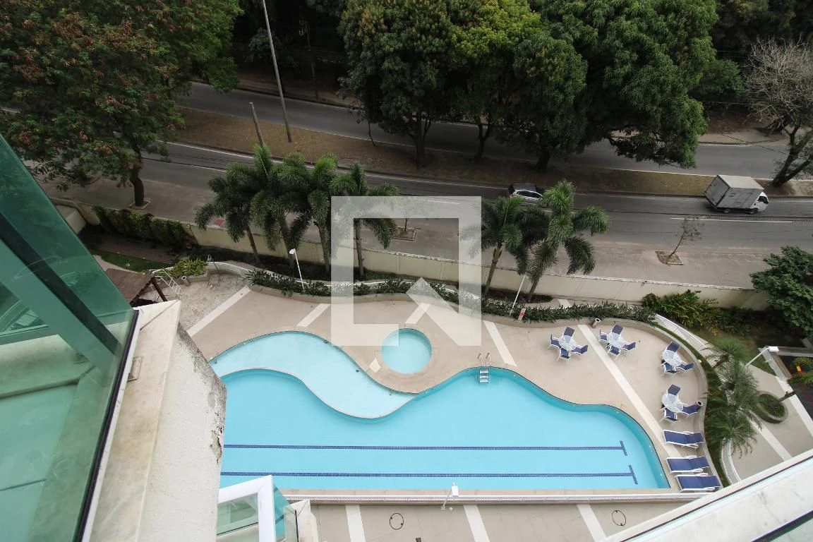 1-bedroom apartment with a glassed-in balcony — photo 9